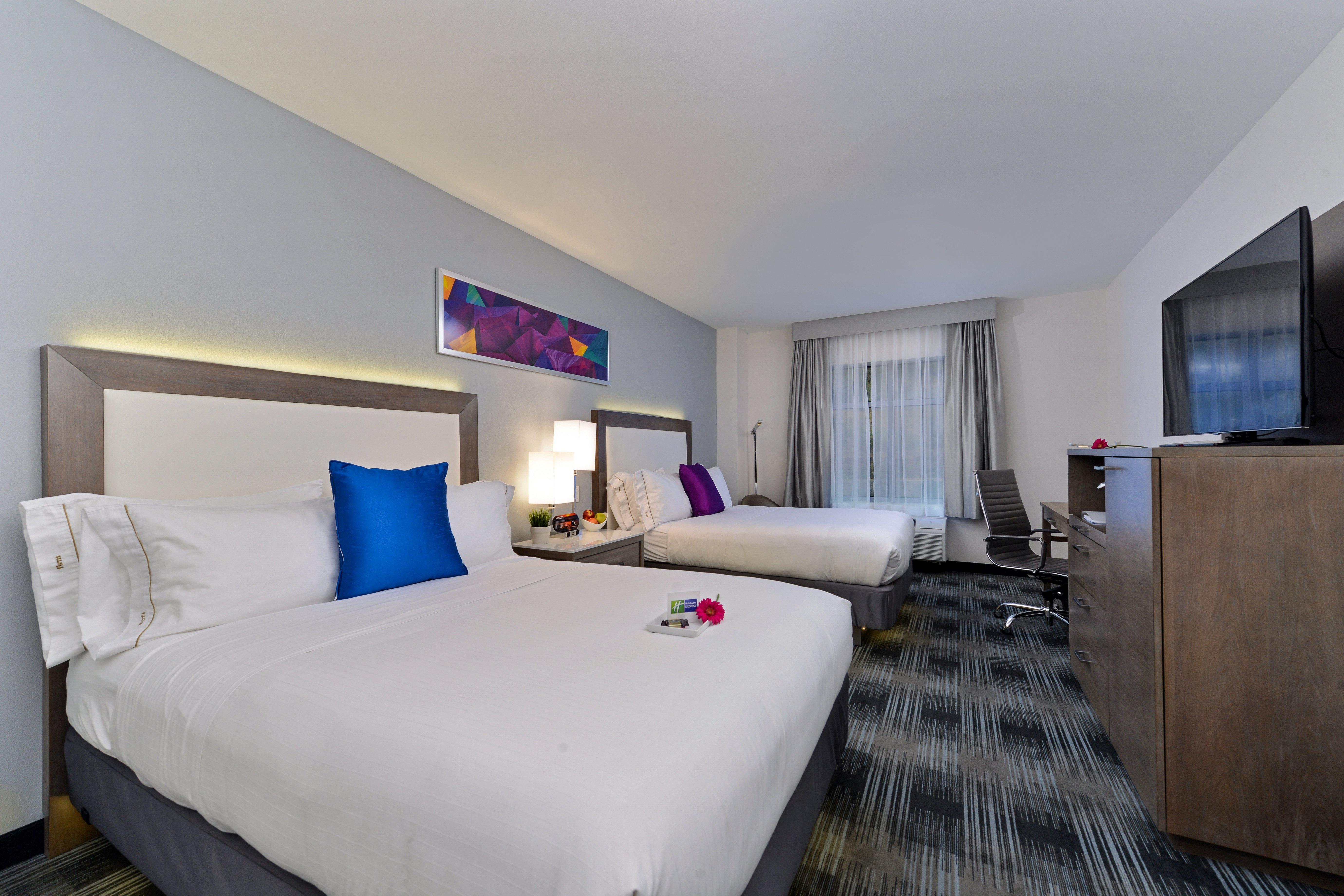 Holiday Inn Express & Suites San Diego - Mission Valley By Ihg Exterior photo